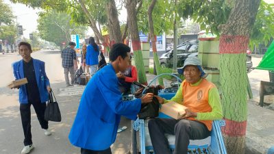 Aksi Mahasiswa Nganjuk Bagi – bagi Sembako dan Makanan Siap Saji, Dalam Upaya Colling Down Menjaga Kestabilan Kamtibmas