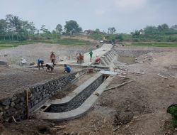 Warga Minta Ganti Rugi Tanah Yang Kena Proyek