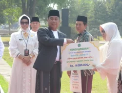 Peringatan Hari Santri, Pemkab Sidoarjo Beri Penghargaan Santri Berprestasi