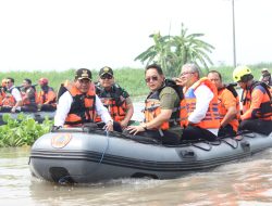 Plt. Bupati Sidoarjo Bersama Pj. Gubernur Jatim Susuri Sungai Mbah Gepuk untuk Atasi Banjir di Candi