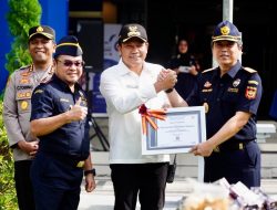 Pemkab Sidoarjo Terima Penghargaan sebagai Pemda dengan Pengelolaan DBHCHT Terbaik 2024