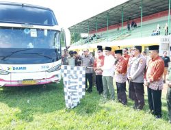 Pemkab Lampung Utara Lepas Keberangkatan Jemaah Haji Kloter 2 Tahun 2025