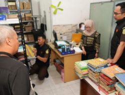 Kejati Jatim Geledah Kantor KBS Dugaan Korupsi Pengelolaan Keuangan