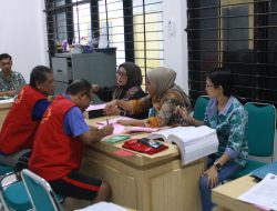 Kejari Surabaya Terima Pelimpahan Tersangka Dan Barang Bukti Kasus Pengrusakan Serta Pengusiran Nenek Elina