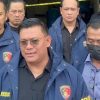 Tim Penyidik Bareskrim Polri Menggeledah Ruko Di Jalan Juanda Surabaya