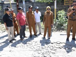 Hj. Mimik Idayana Wabup Sidoarjo Inspeksi Jalan Dan Pembangunan Koperasi Merah Putih Di Desa Bohar