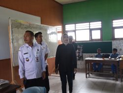 Wabup Sidoarjo Meminta Kadindik Segerah Perbaiki Gedung SDN Putat Tanggulangin