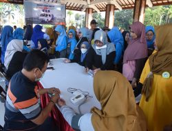 Dinas Kesehatan Bekerjasama Dengan Auto 2000 Mengadakan Cek Kesehatan Gratis