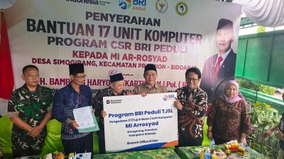 BRI Kanca Krian Salurkan Bantuan Komputer Kepada MI Ar-Rosyad Prambon