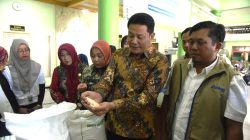 Pemkab Sidoarjo Salurkan Bantuan Beras dan Minyak Goreng Dari Pusat