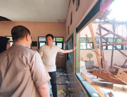 Bupati Subandi, Sidak SDN Waung, Pastikan Kerusakan Segera Perbaiki