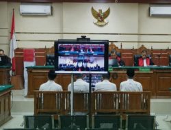 4 Kades Non Aktif Dari Kecamatan Tulangan Masing – masing di Vonis Majelis Hakim Tipikor Empat Tahun Penjarah Dan Denda Rp. 50 JT.