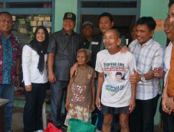Bupati Sidoarjo Tinjau RTLH dan Serahkan Bantuan di Kecamatan Prambon