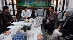 Tas Kulit Sidoarjo Menuju Paris Fashion Week, Bupati Subandi Apresiasi Acapcop