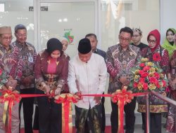 Wabup Mimik Resmikan Gedung Pelayanan Instalasi Dialisis RSUD SidoarjoBarat, Permudah Akses Cuci Darah