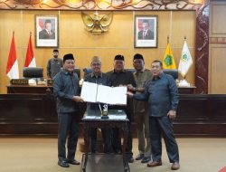 Bupati Subandi Sampaikan Tiga Raperda Strategis ke DPRD Sidoarjo