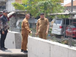 Bupati Subandi Sidak Betonisasi Jalan Gedangan–Betro, Minta Proyek Dipercepat dan Normalisasi Sungai Dilaksanakan Terpadu