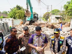 Bupati Subandi Pastikan Pembangunan Frontage Road Buduran Segera Tuntas