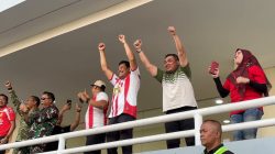 Bupati Subandi dan Ketua KONI Sidoarjo Nobar di GOR Delta, Salut Deltras Tahan Imbang Persis Solo