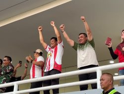Bupati Subandi dan Ketua KONI Sidoarjo Nobar di GOR Delta, Salut Deltras Tahan Imbang Persis Solo